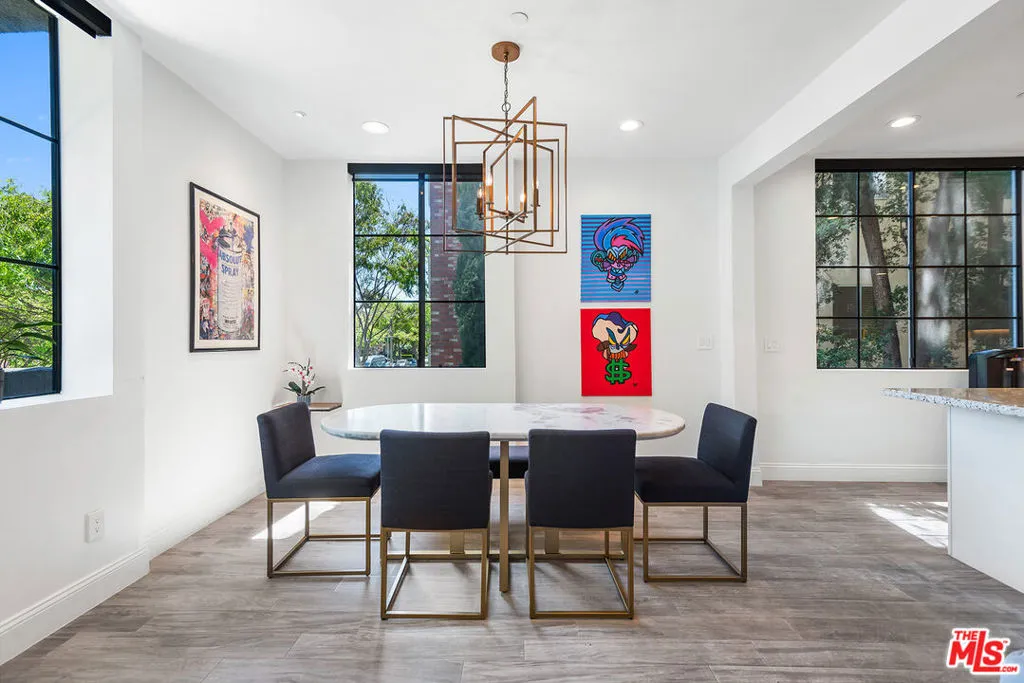 235 S Reeves Drive 101, Beverly Hills, California 90212 home-pic-10